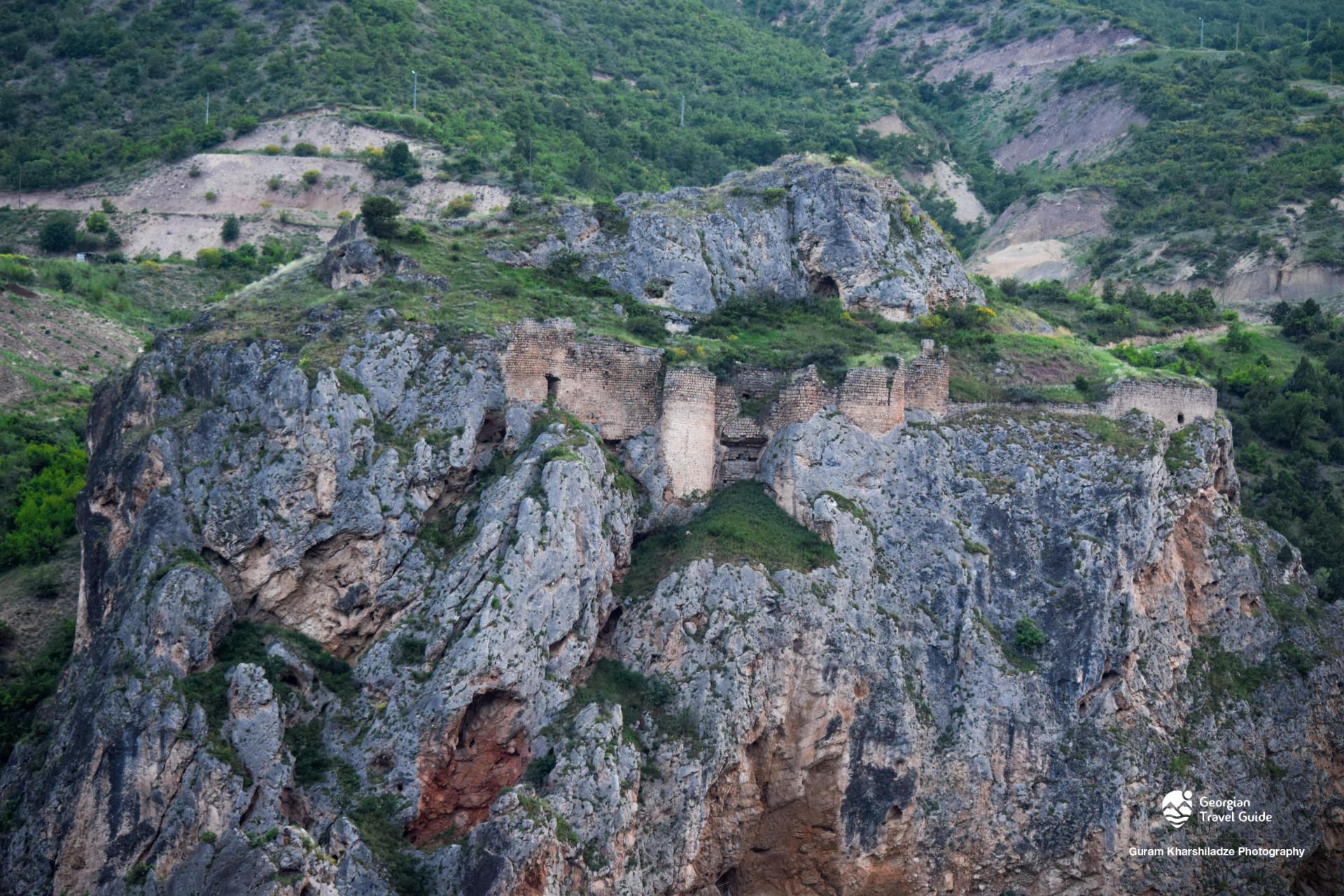 ახიზის ციხე
