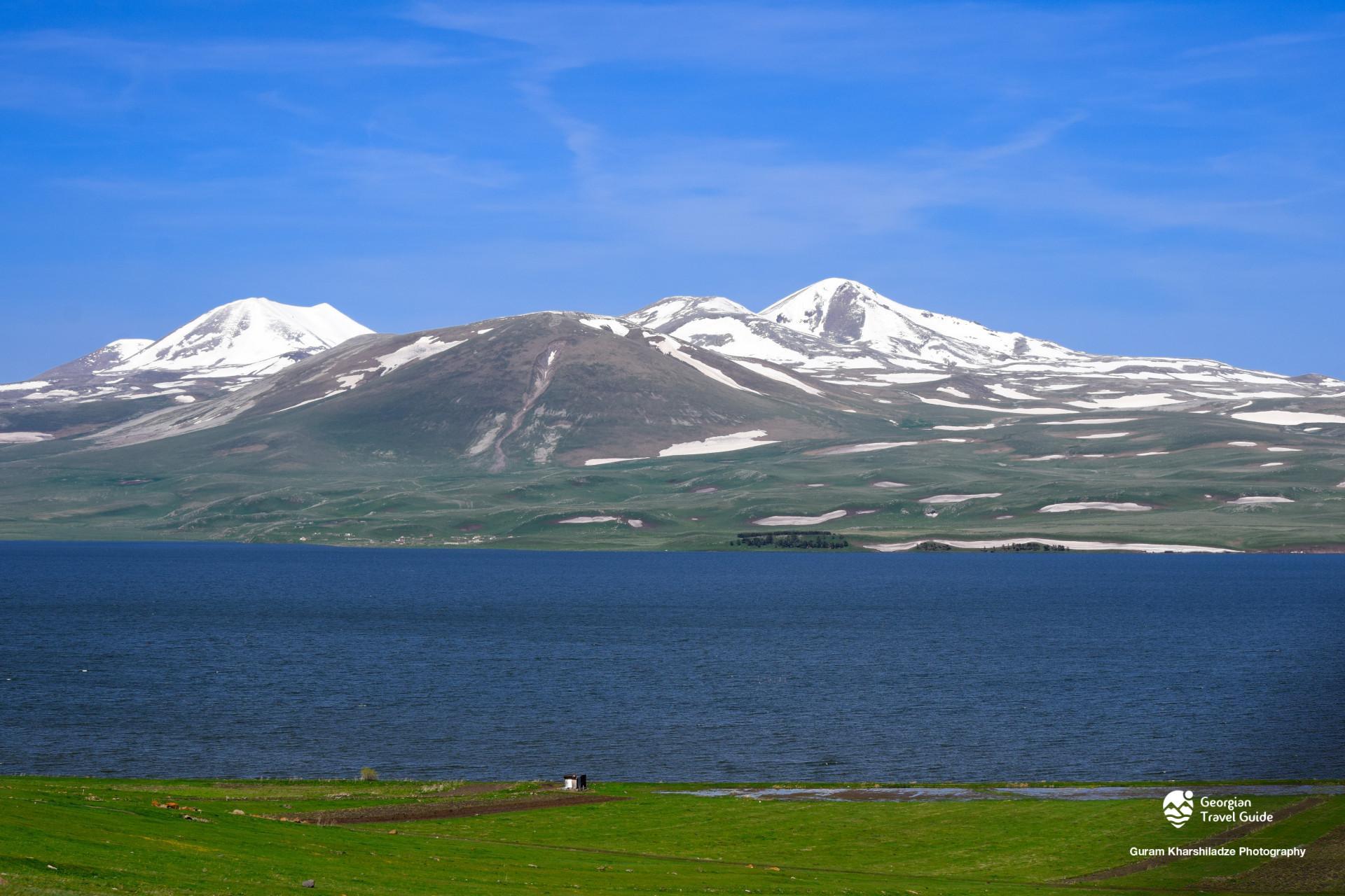 ფარავანის ტბა