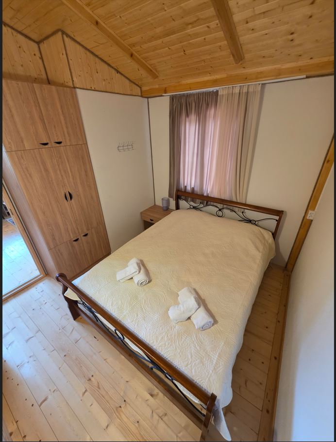 Kontsikho Cottage in Mukhli