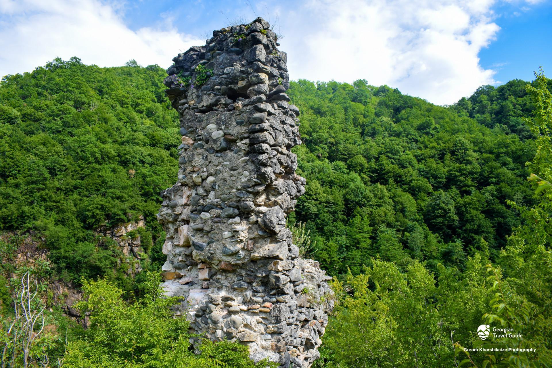 ნავარძეთის (თირის) ციხე