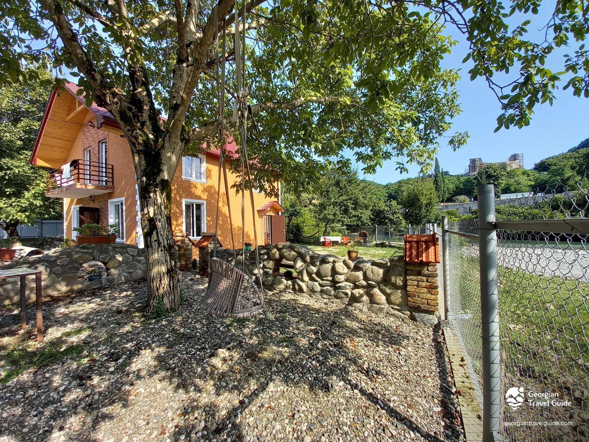 საოჯახო სასტუმრო ,,ანას სახლი\'\'- Ana\'s Guest House
