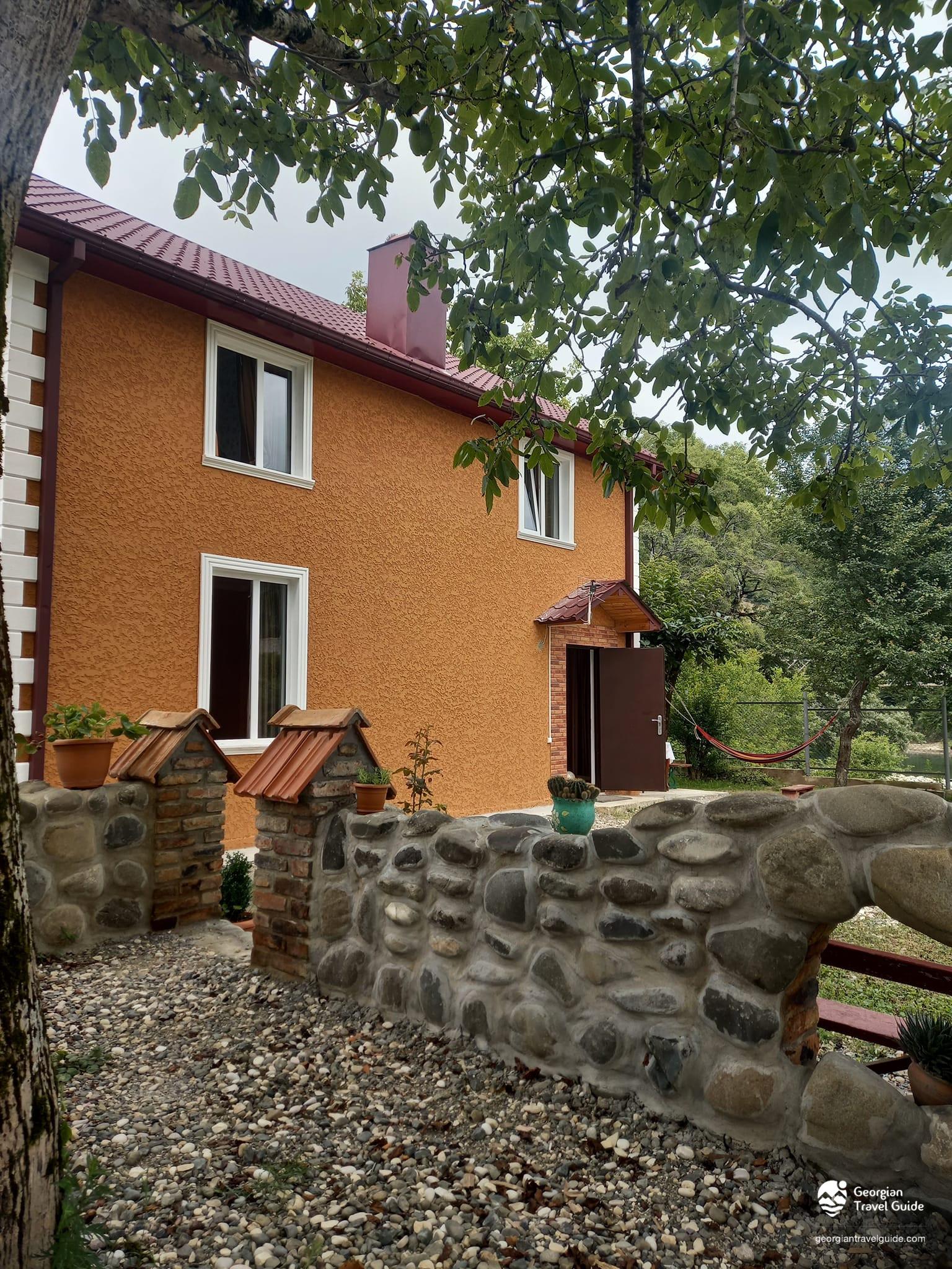 საოჯახო სასტუმრო ,,ანას სახლი\'\'- Ana\'s Guest House