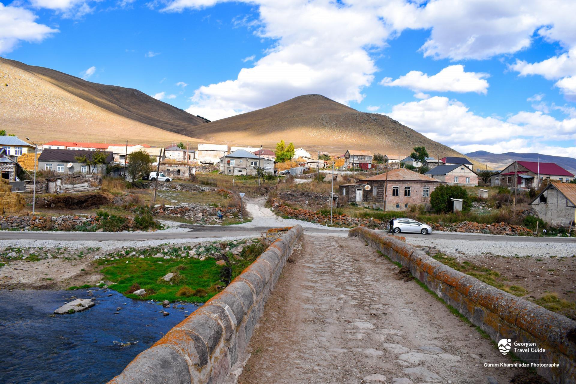 ტონთიოს ხუთმალიანი ხიდი