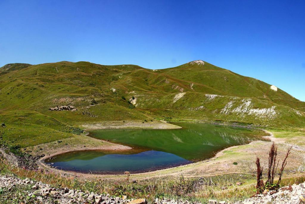 ყარაგოლის (შავი) ტბები