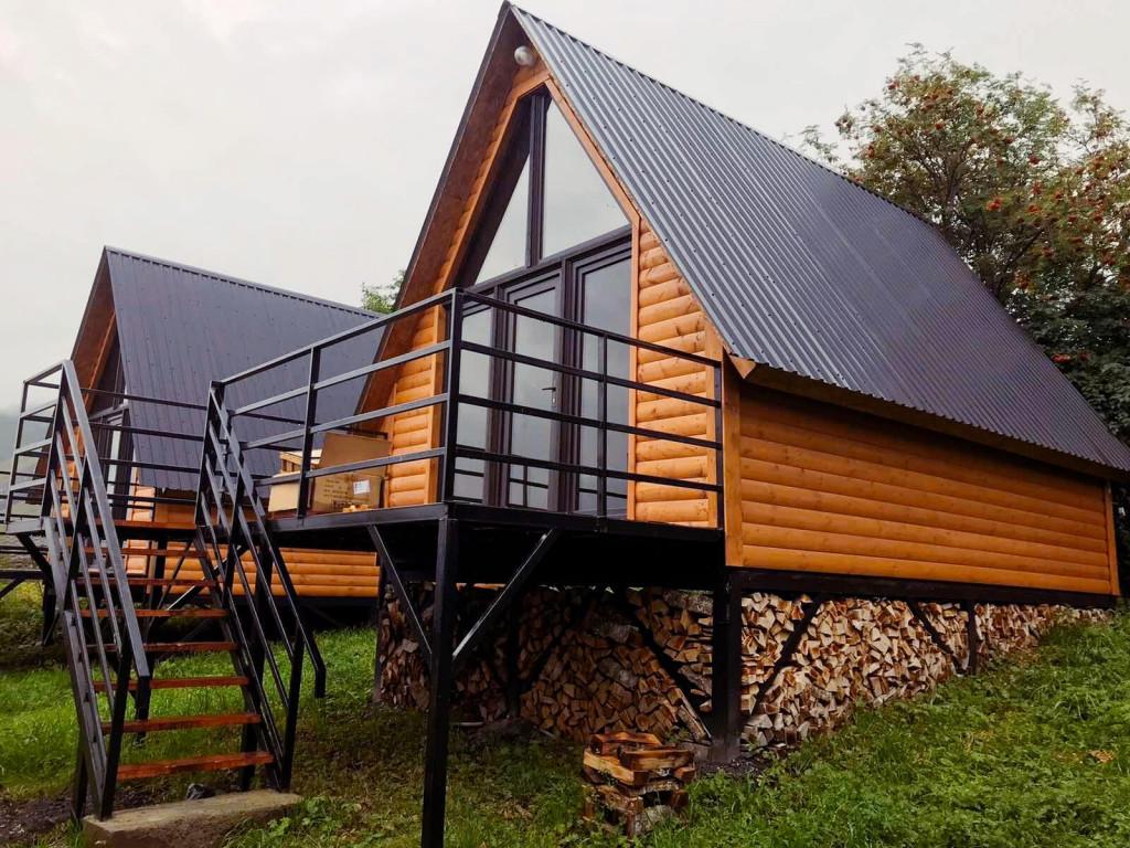 ყაზბეგი ყურო კოტეჯი Kuro Cottages