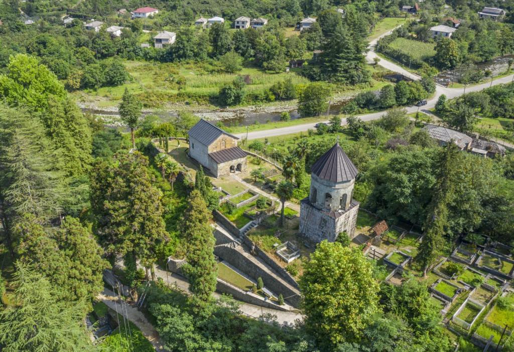 Likhauri Church, Guria, ღვთისმშობელის ეკლესია