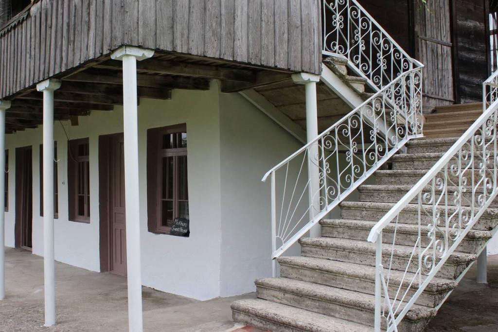 საოჯახო სასტუმრო მუხურში