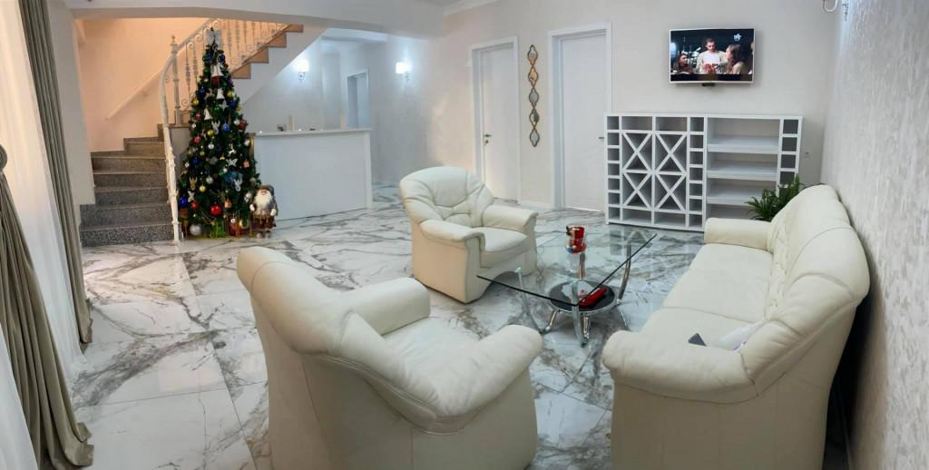 Hotel Villa Royal / სასტუმრო ვილა როიალი