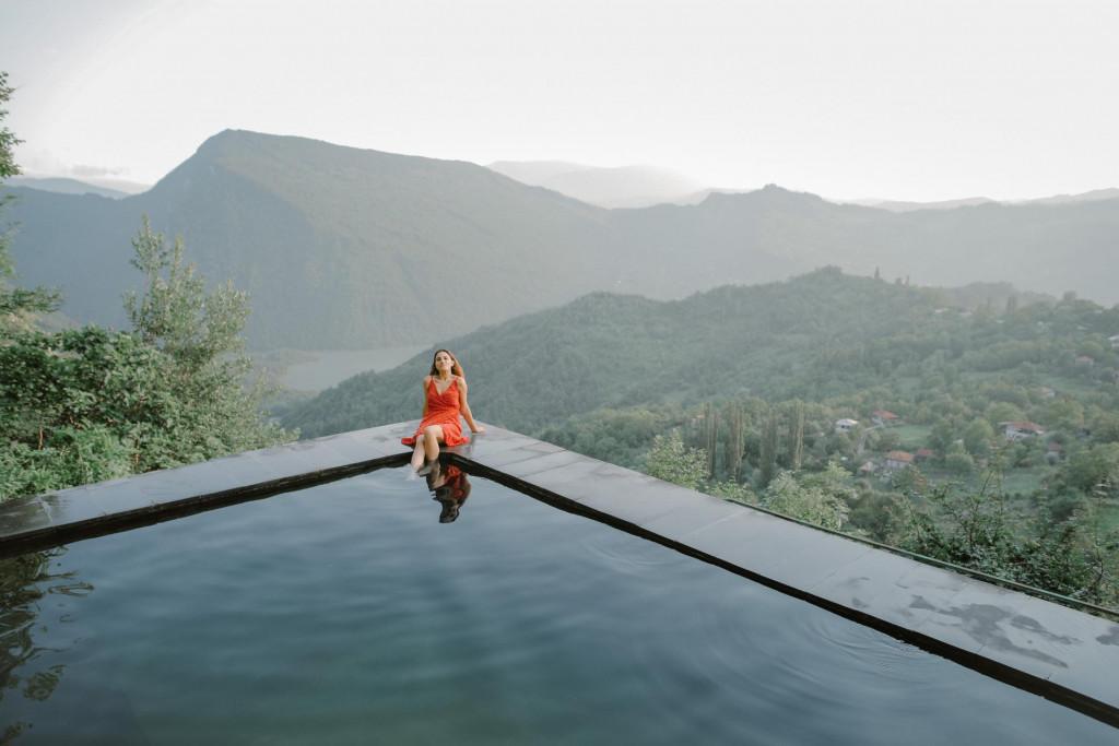 ლაილაშის აუზი