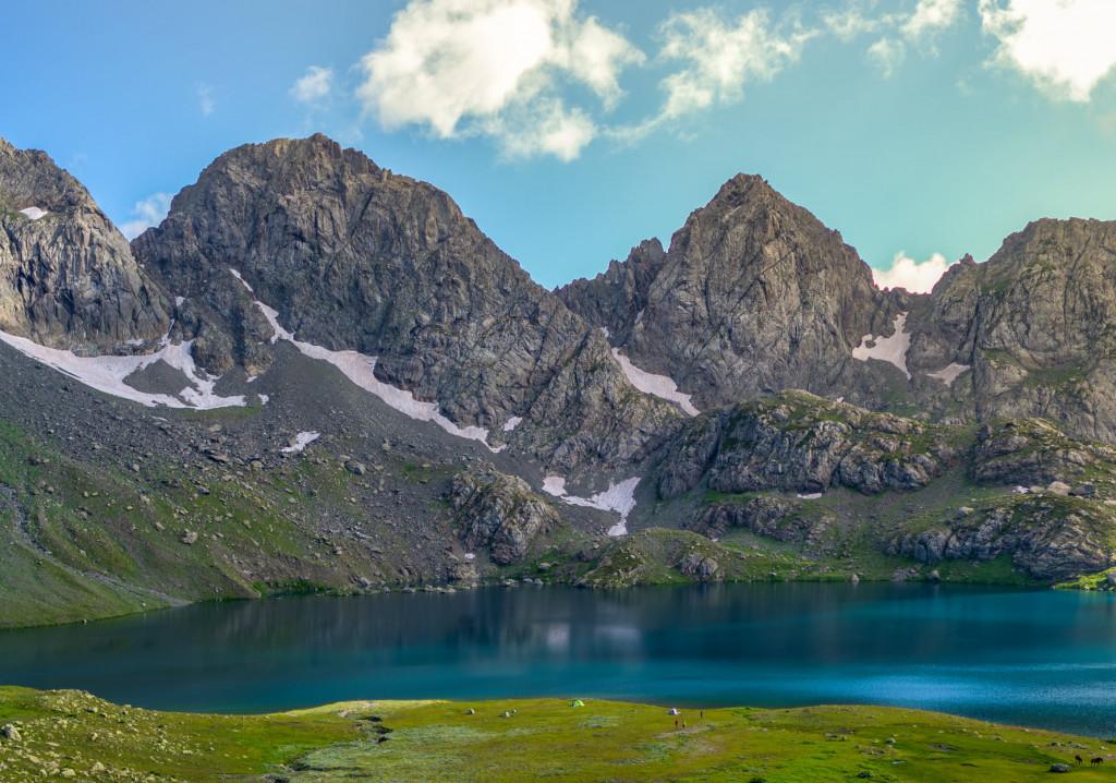 ტური ტობავარჩხილის ტბებზე