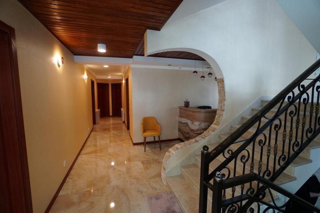 გოლდ თაუერ მესტია