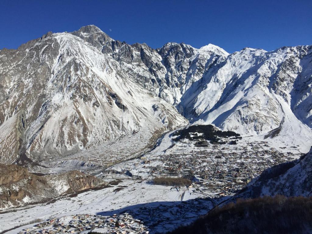 Day Tour To Kazbegi-Stepantsminda With A Hike To Gveleti Waterfall