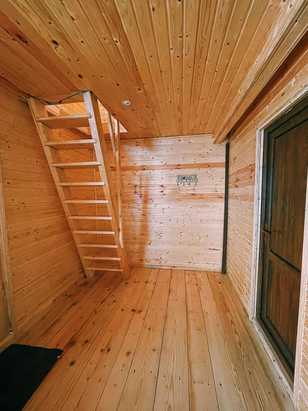 Hill Silence Mestia - ჰილლ საილენს მესტია