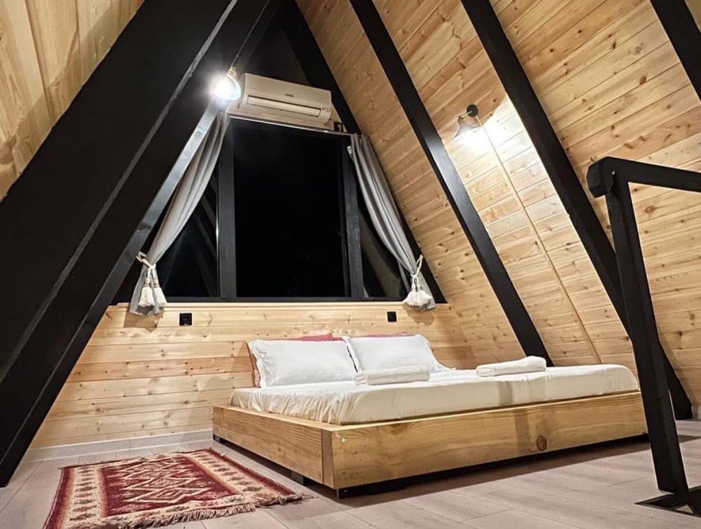 კოტეჯი სათაფლიაში