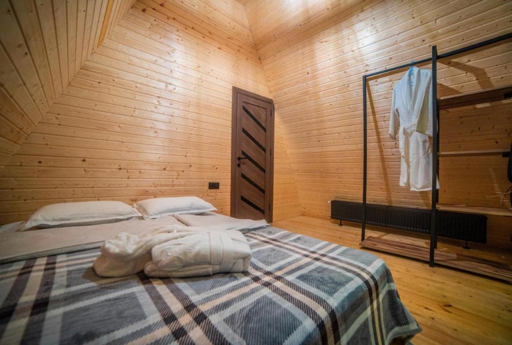 Park Hotel Surami Chalet