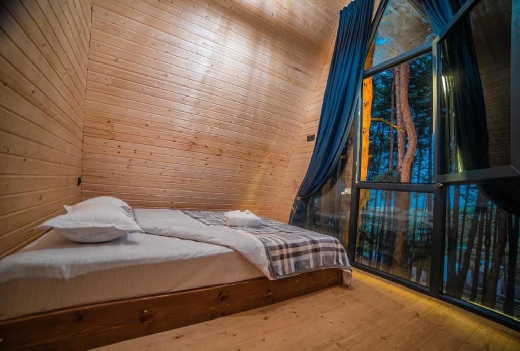 Park Hotel Surami Chalet