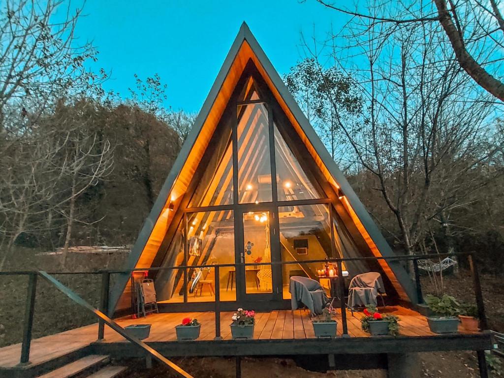 კოტეჯი სათაფლიაში