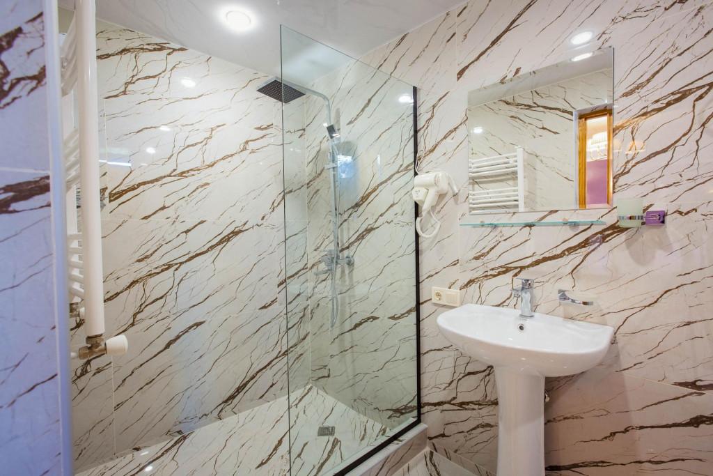 მესტია ინნ