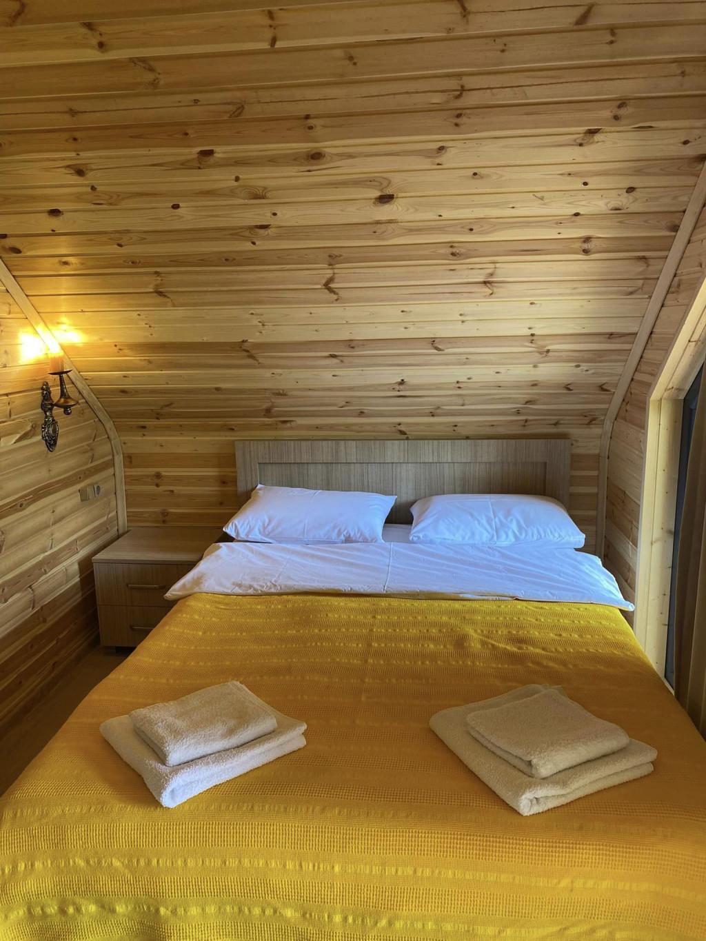 ხის სახლი მესტიაში - wood house in Mestia