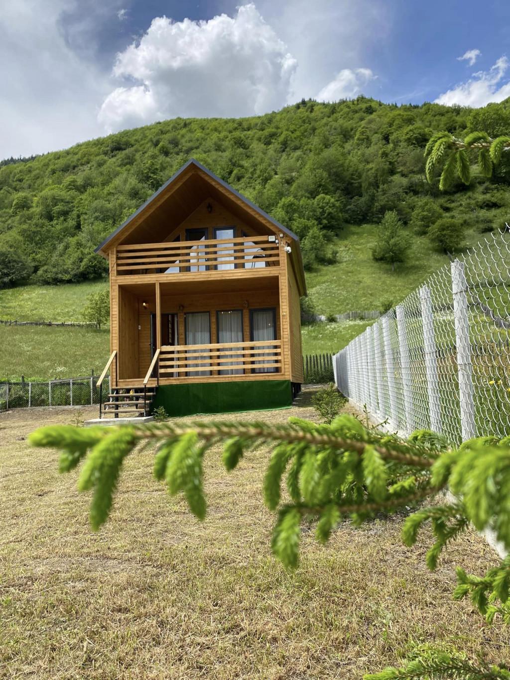 ხის სახლი მესტიაში - wood house in Mestia
