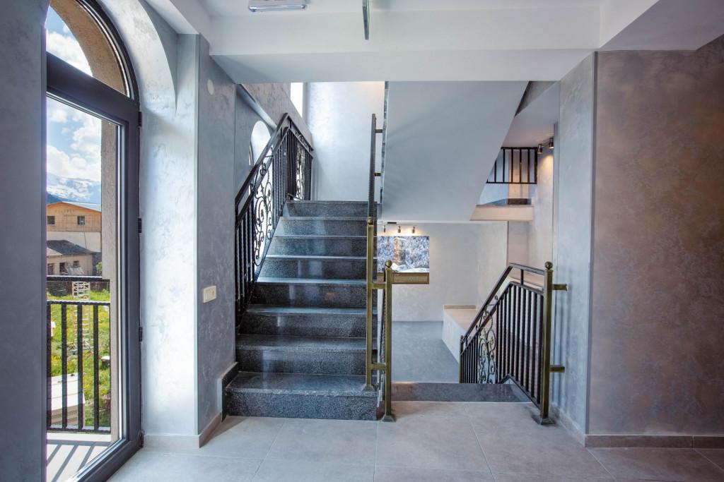 მესტია ინნ