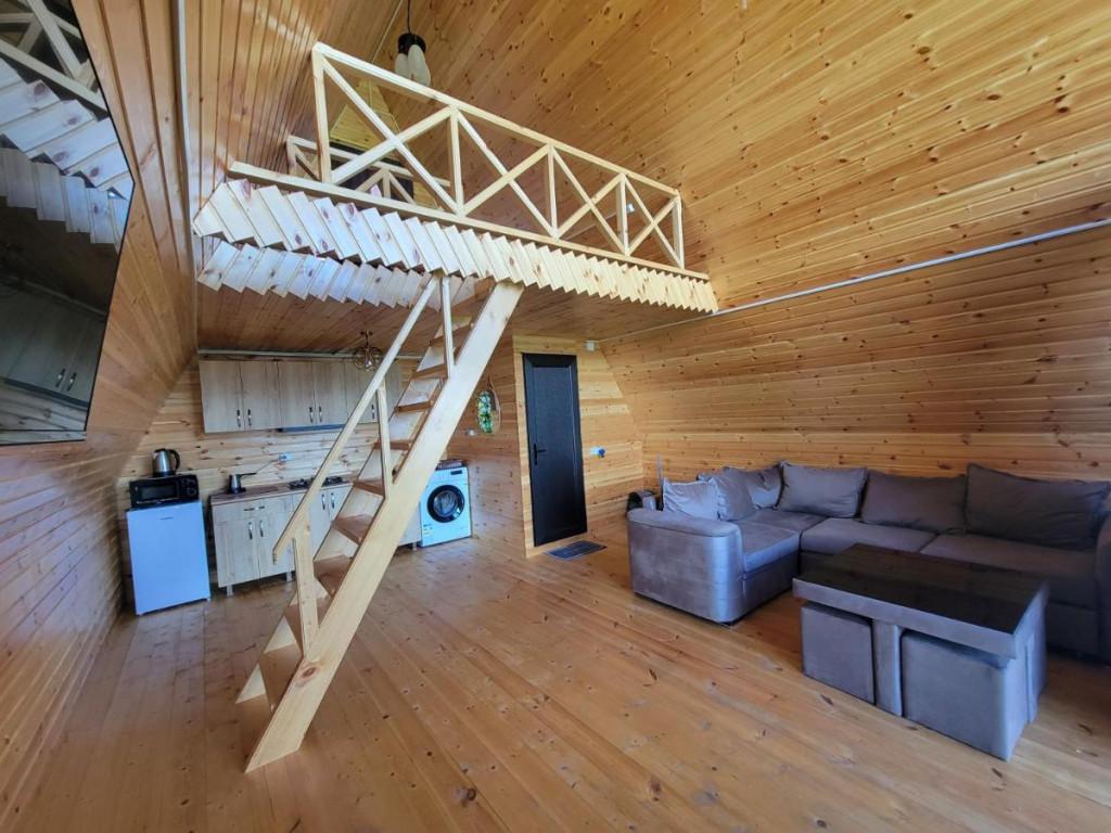 კოტეჯი თემა