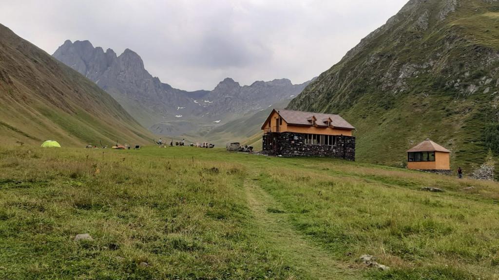 See Georgia გთავზობთ:👇 ერთდღიან ტურებს ულამაზეს ჯუთაში: 10 ივლისი, 17 ივლისი, 24 ივლისი, 7 აგვისტო, 15 აგვისტო, 21 აგვისტო.