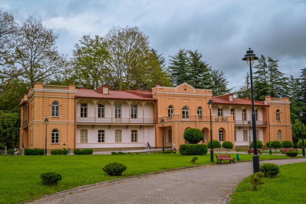 დადიანების სასახლე - palace of Dadiani