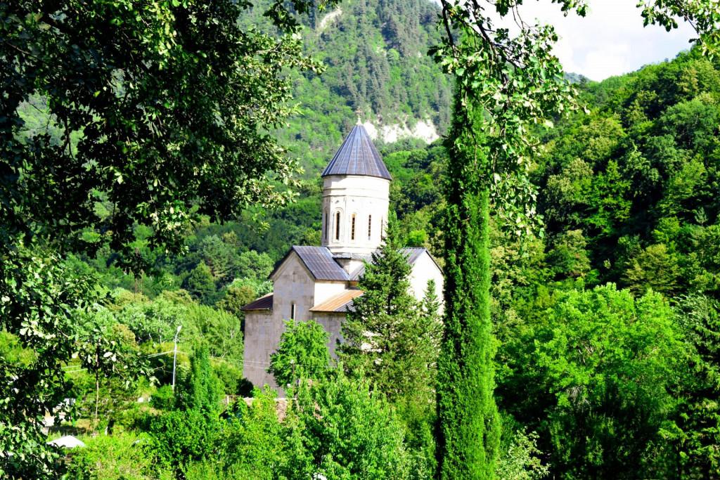 ბარაკონის ღვთისმშობლის ეკლესია