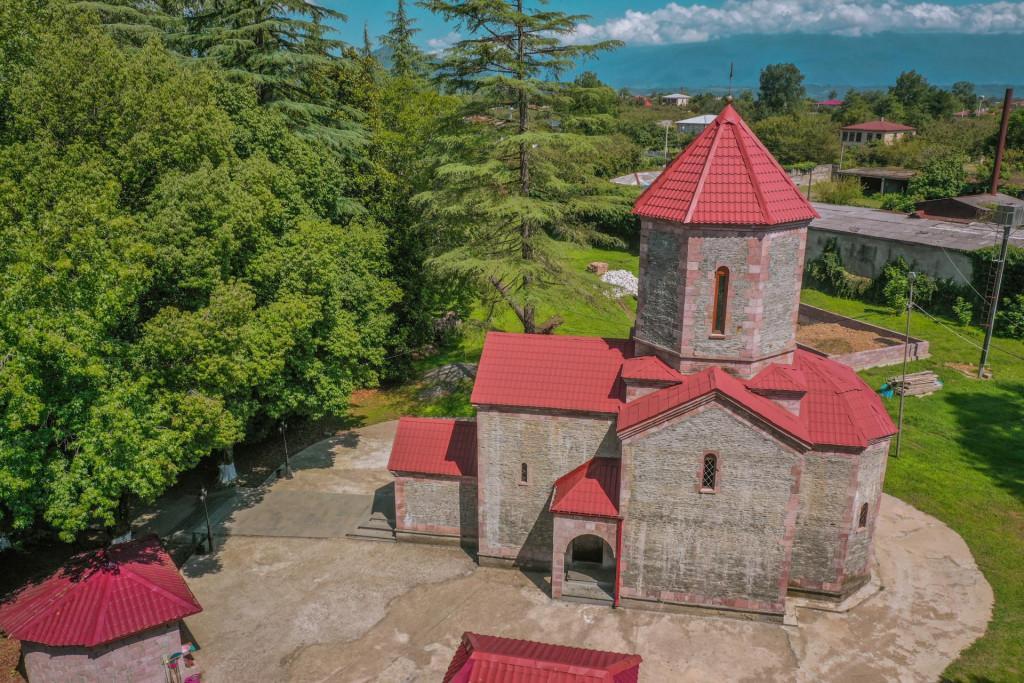რუხის წმ. ნიკოლოზის სახელობის ეკლესია, St. Nicholas Church