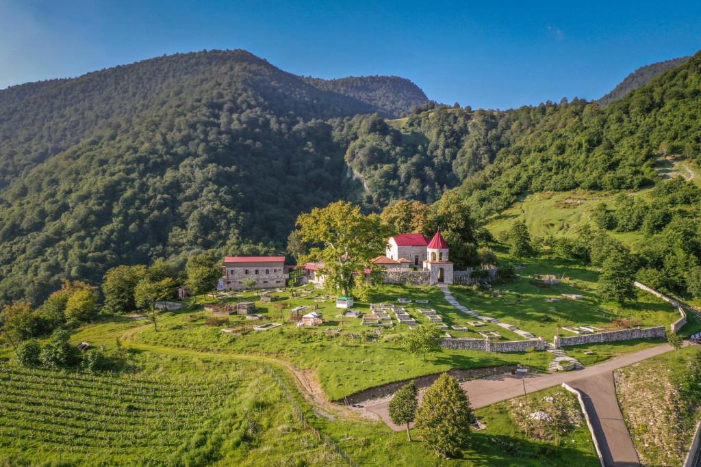 წაჩხურუს მთავარანგელოზის სახელობის ეკლესია - Archangel Church