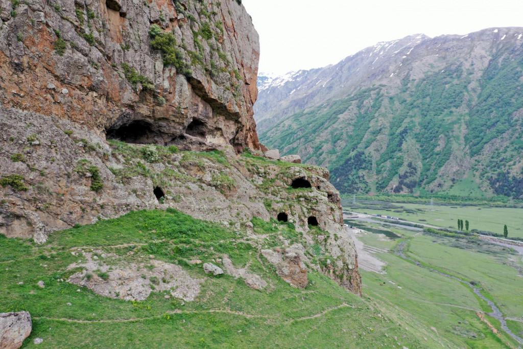 ცოდვილთ ქოხები