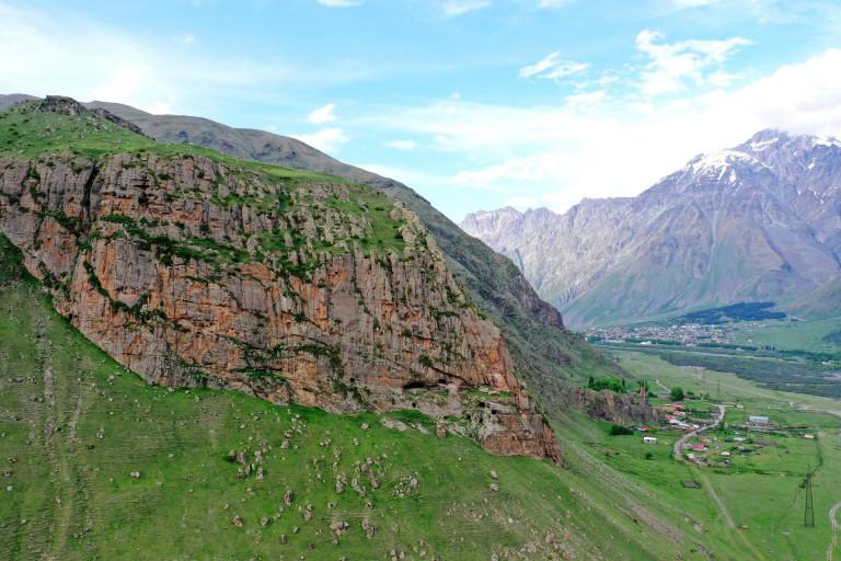 საცოცი კლდე არშაში