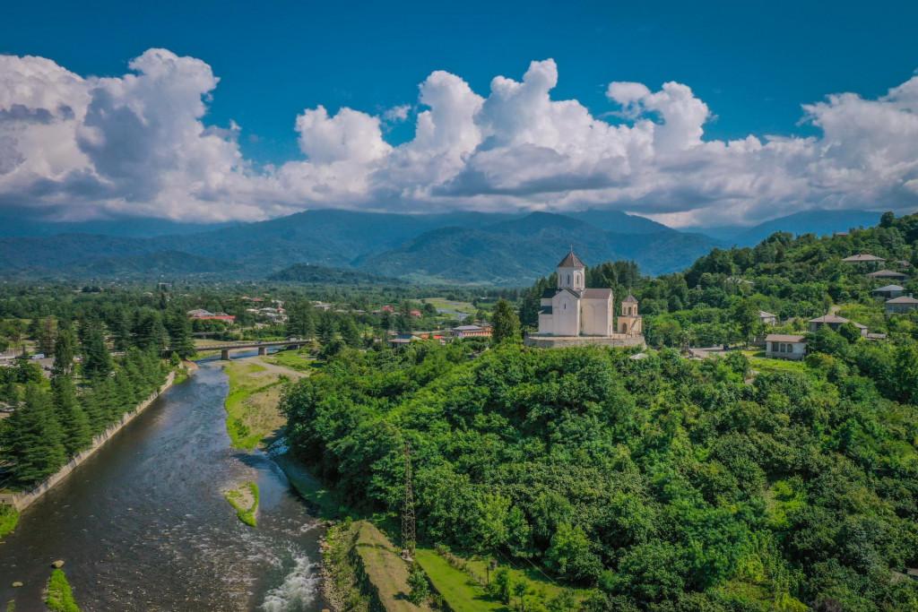 ექადიის წმინდა გიორგის სახელობის ტაძარი, ოზურგეთი, გურია - Ekadia St. George\'s Cathedral, Ozurgeti, Guria