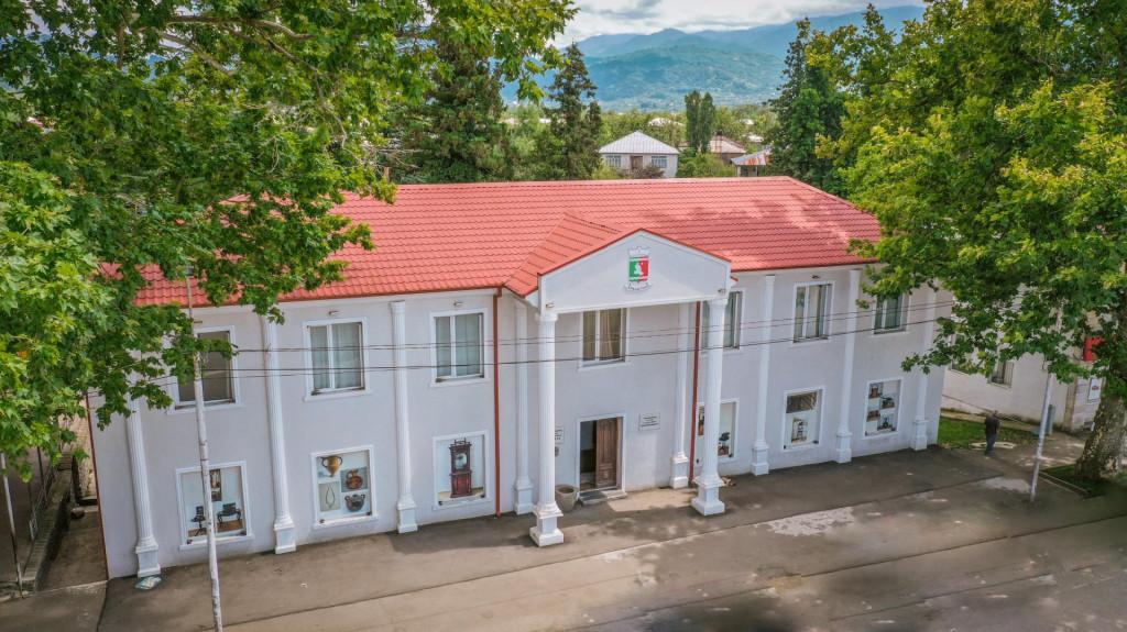 ნიკო ბერძენიშვილის სახელობის მხარეთმცოდნეობის მუზეუმი, ჩოხატაური, გურია - Niko Berdzenishvili Museum of Linguistics, Chokhatauri, Guria