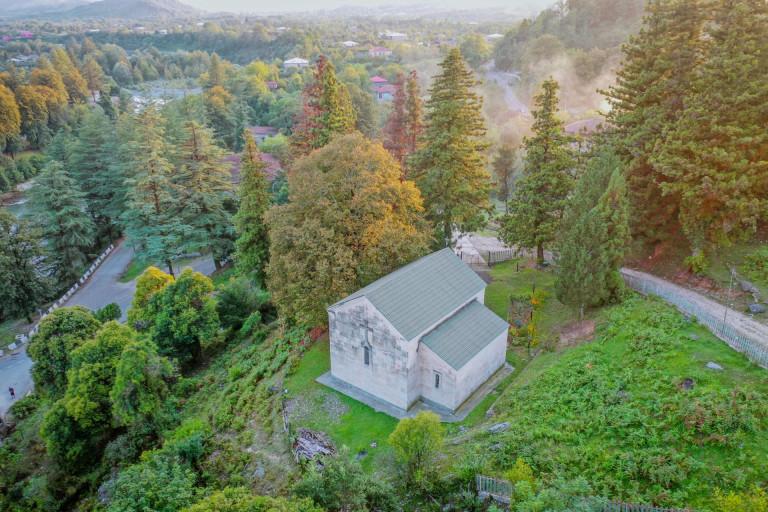 მუხურის წმ. გიორგისა და წმ. ნიკოლოზის სახელობის ეკლესია, St. George church