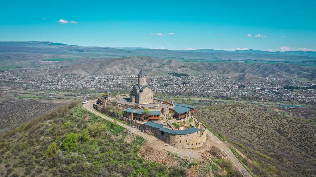 წმინდა პეტრე – პავლეს ეკლესია - St. Petre - Pavle Church