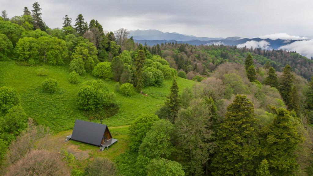 შუანოს ტურისტული თავშესაფარი