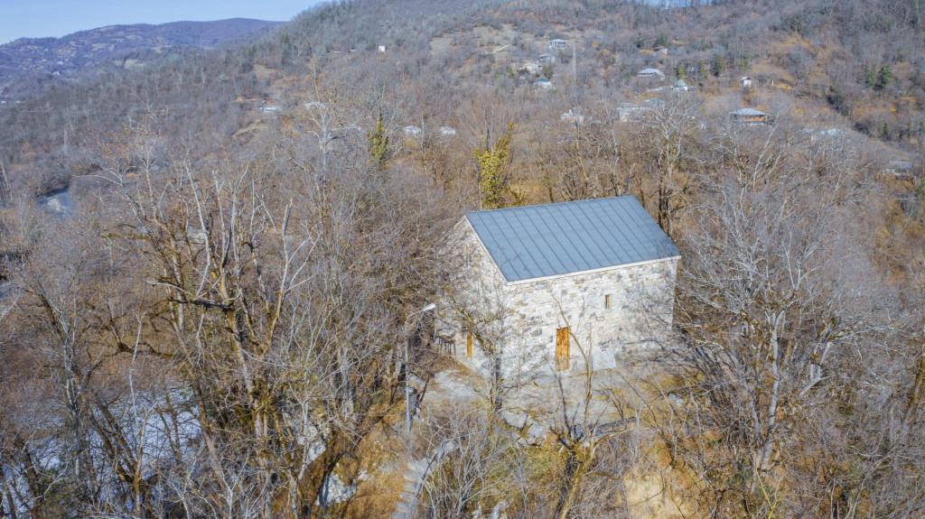 ლაშეს ვანის ღვთისმშობლის ეკლესია