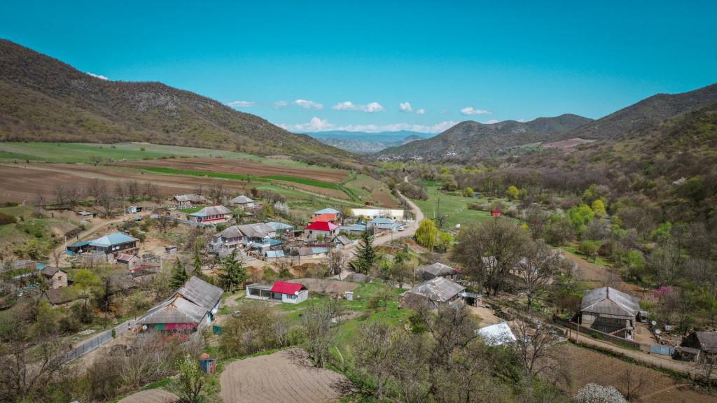 ფოლადაური - Poladauri