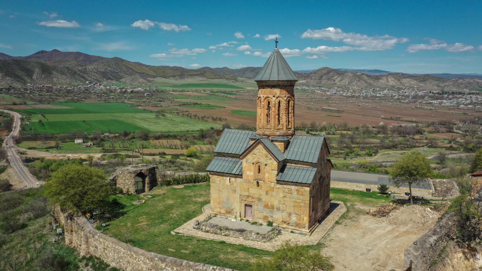 წუღრუღაშენის ეკლესია - Tsughrughasheni Church