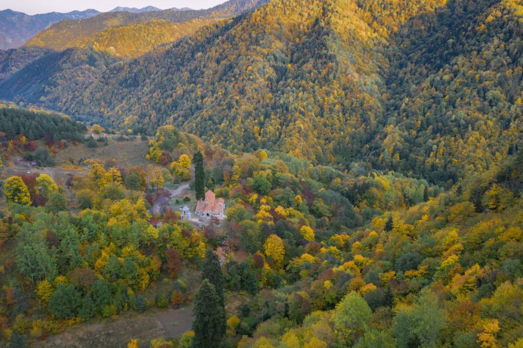 Kozifa Monastery, Dzama Valley
