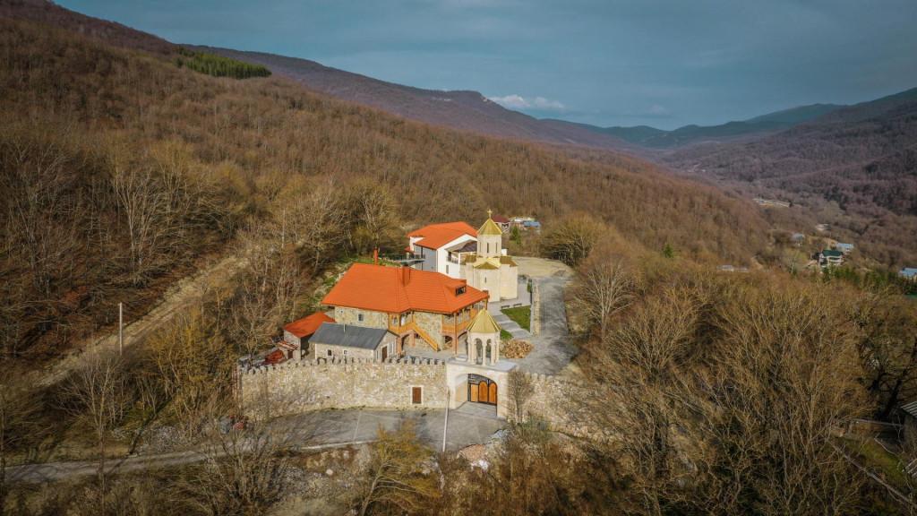 წმინდა ილია მართლის ეკლესია, ცხვარიჭამია - Saint Ilia the Righteous Church, Tskhvarichamia