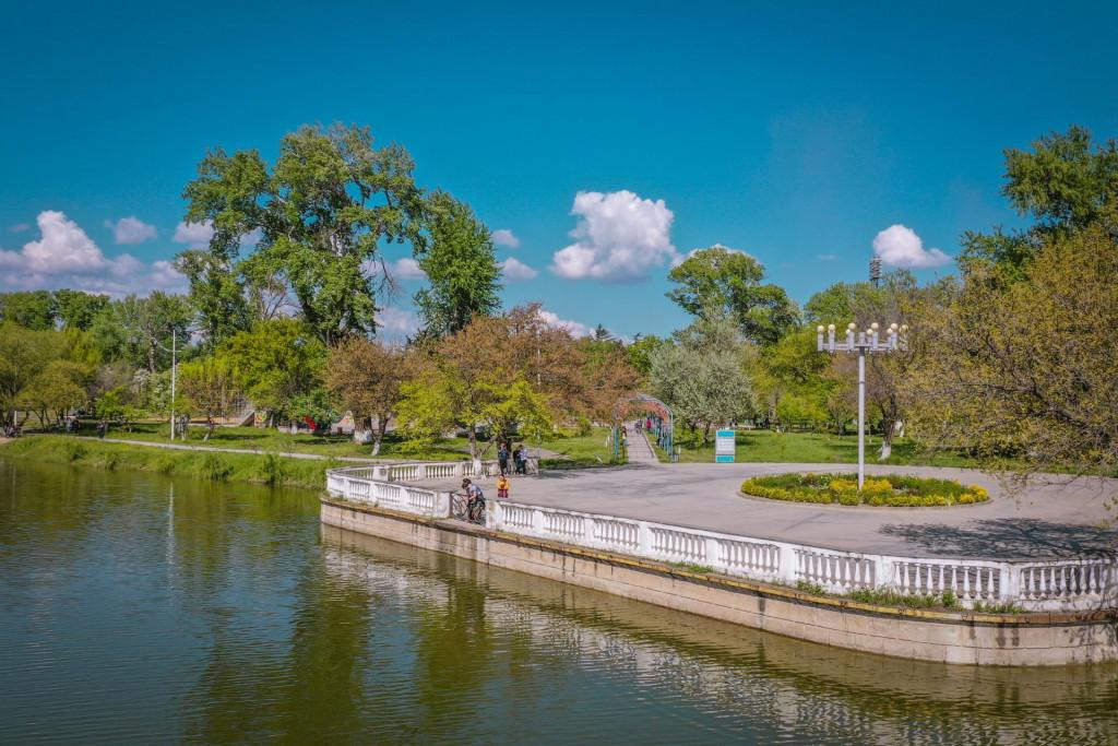 რუსთავის პარკი - Rustavi park