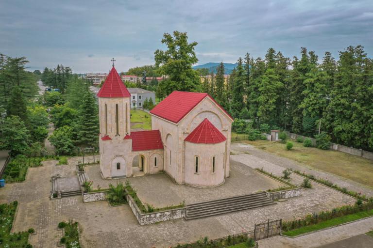 ხობის წმ. სამების სახელობის ეკლესია, St. Trinity Church