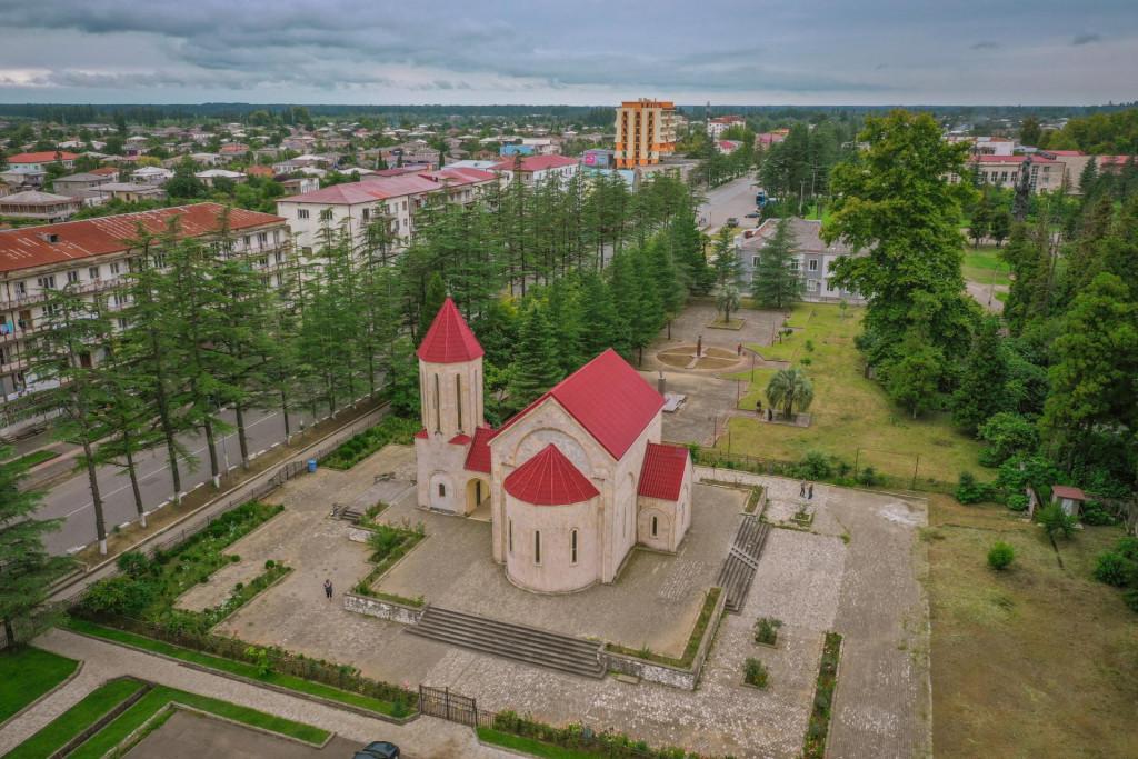 ხობის წმ. სამების სახელობის ეკლესია, St. Trinity Church