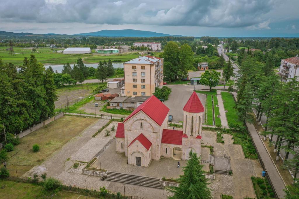 ხობის წმ. სამების სახელობის ეკლესია, St. Trinity Church