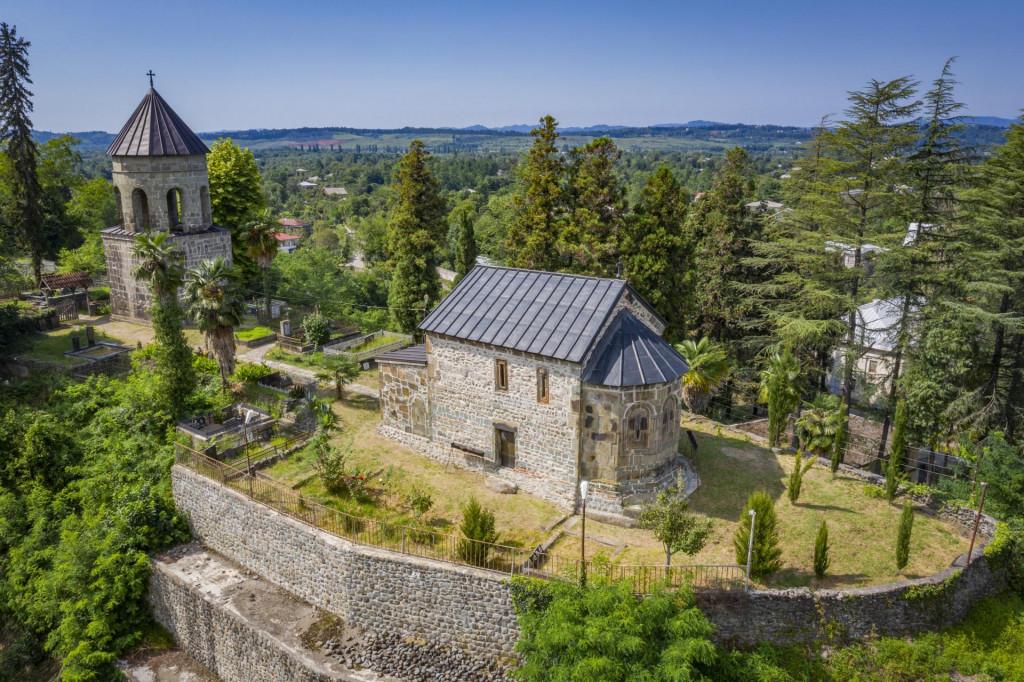 Likhauri Church, Guria, ღვთისმშობელის ეკლესია