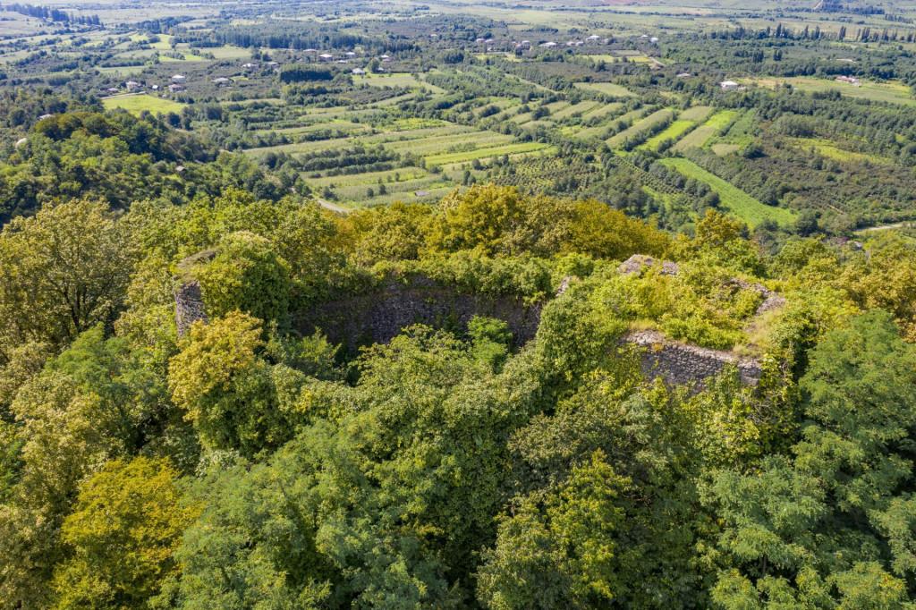 ლიხაურის ციხე Likhauri Fortress