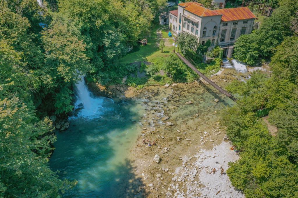 აბჰესის ჩანჩქერი, waterfall